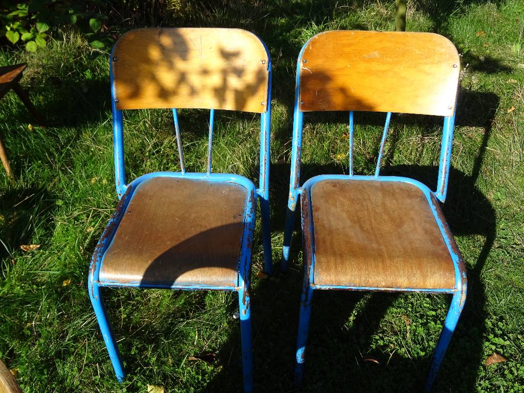 chaises d'écolier | Puces Privées